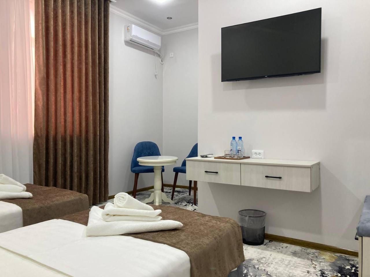 Zehra Hotel Buchara Buitenkant foto