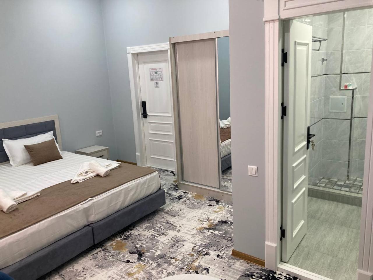 Zehra Hotel Buchara Buitenkant foto